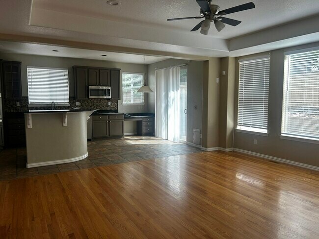 Foto del edificio - 10850 Trotwood Way