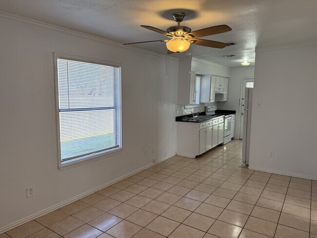 Foto del edificio - 2934 Chestnut Ave