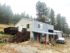 505 Camas Creek Loop