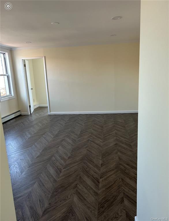 Building Photo - 4032 E Tremont Ave