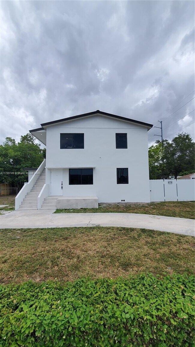 Foto del edificio - 6201 SW 22nd St