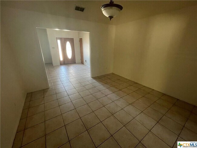 Foto del edificio - 513 San Jose Rd
