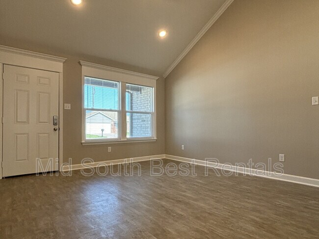 Foto del edificio - 104 Magnolia Ct