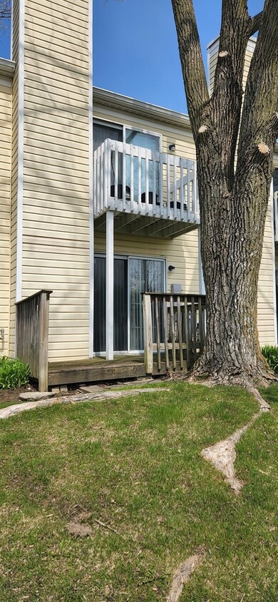 Foto del edificio - 2615 Country Oaks Ct