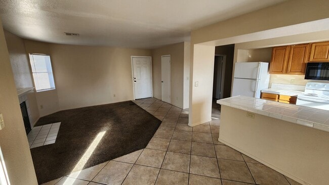 Building Photo - 6208 Yerba Ln
