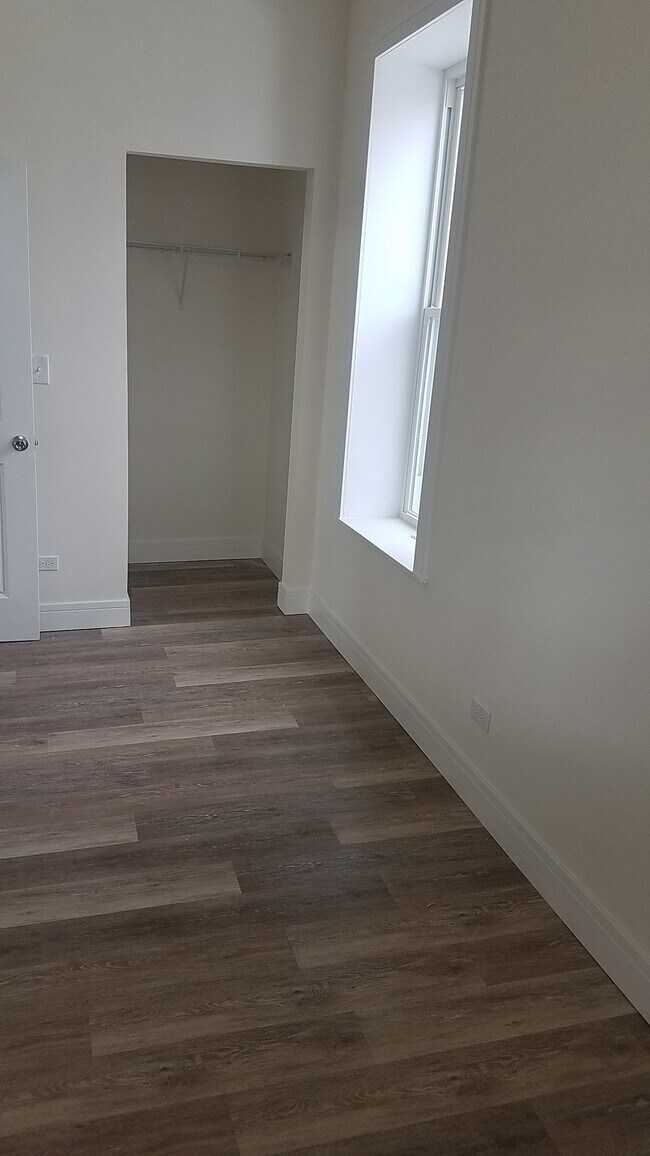 Foto del edificio - 3819 W Monroe St