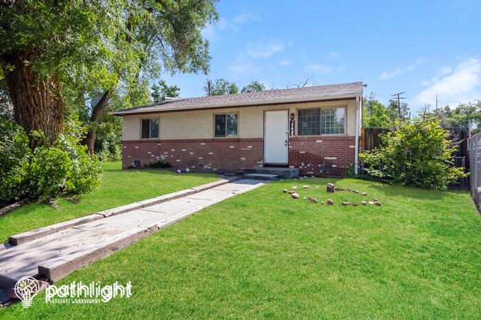 Primary Photo - 2125 Frontier Drive, Colorado Springs, CO,...