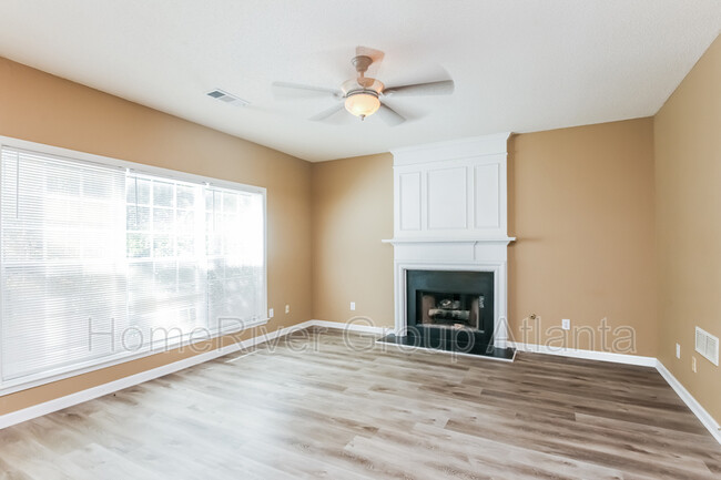 Building Photo - 740 Westre Way
