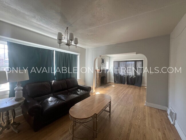 Building Photo - 60 N 300 E