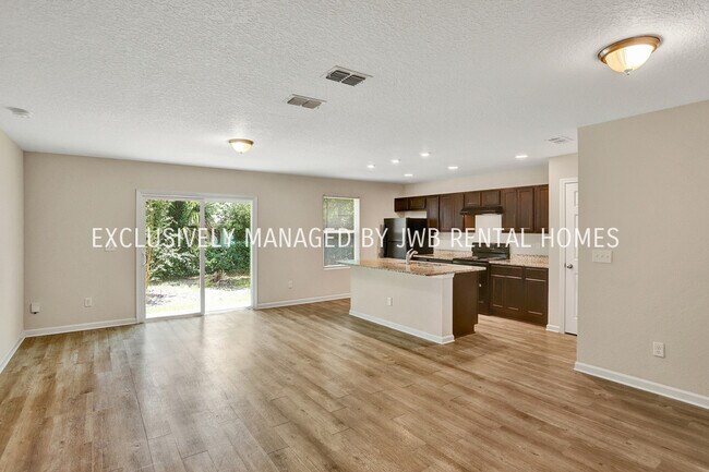 Foto del edificio - 3222 Gilmore St