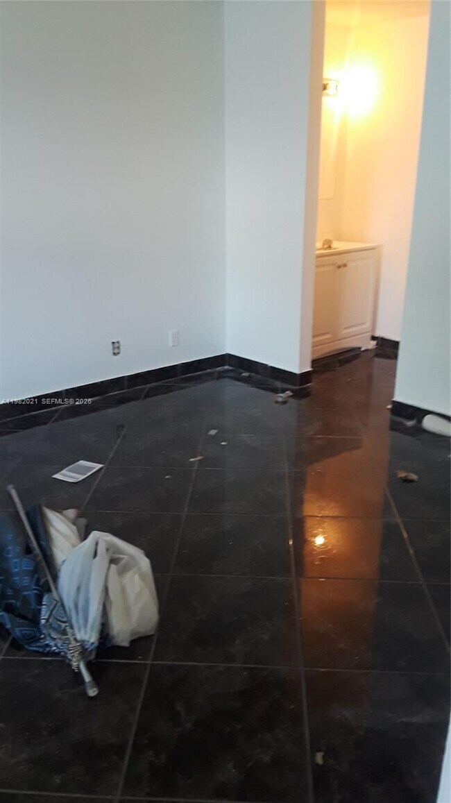 Foto del edificio - 206 Lake Pointe Dr