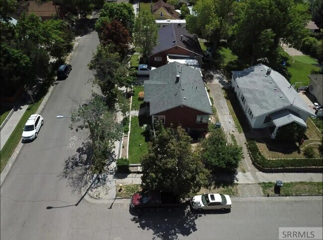 Building Photo - 1375 Sage Ave