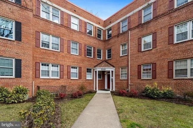 Foto del edificio - 2210 Washington Ave