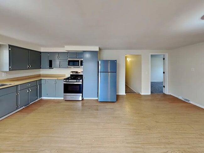 Foto del edificio - 333 E Center St