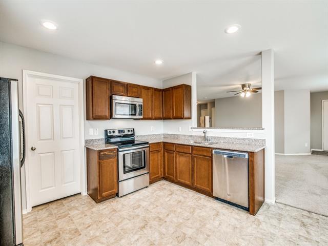 Foto del edificio - 311 Mistflower Ln