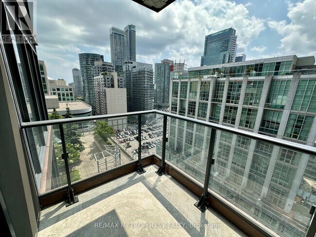 Photo du bâtiment - 55-1755 Mercer St