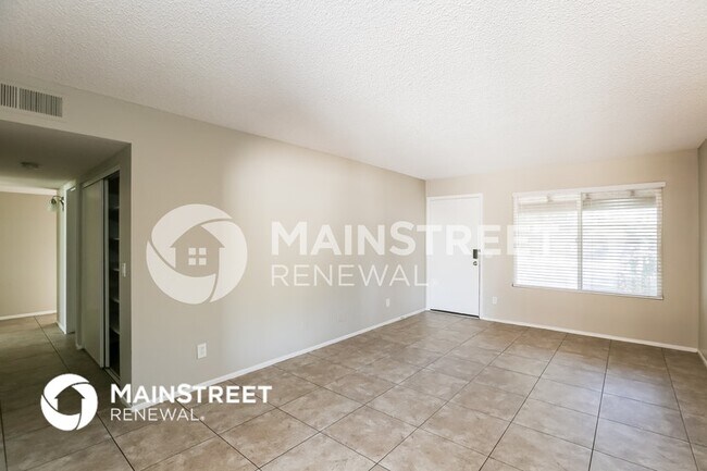Building Photo - 503 W El Prado Rd