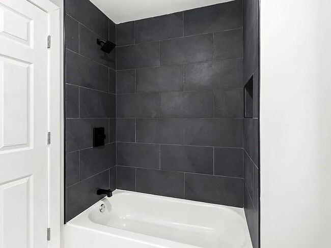 Foto del edificio - 2550 Cecil B. Moore Ave