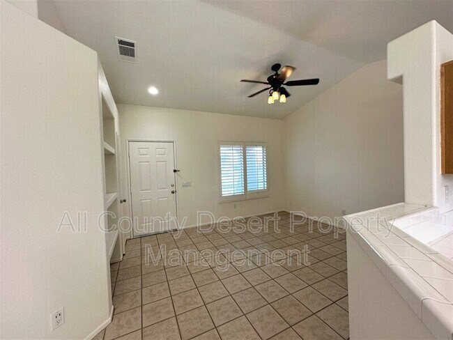 Foto del edificio - 37815 Driscoll St