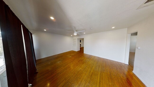 Building Photo - 6BD/3BA, Renovated Backyard!