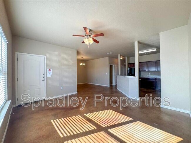 Building Photo - 4606 Teesh Dr