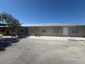 Building Photo - 1931 Sunshine Blvd