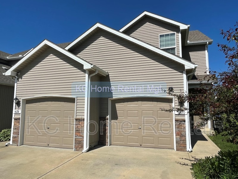 1630 N 127th St, Kansas City, KS 66109 Townhouse for Rent in Kansas