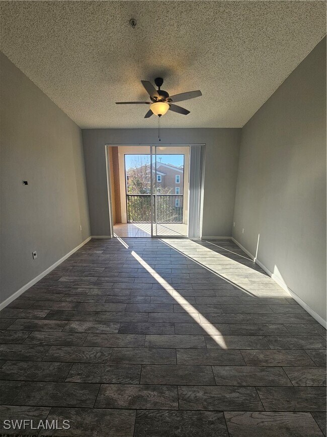 Building Photo - 1200 Reserve Way