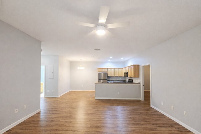 Foto del edificio - Annual 2/2 Condo with Flex Room in River Preserve Featuring Community Pool