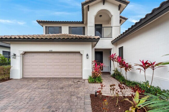 Foto del edificio - 4309 SW 176th Ave