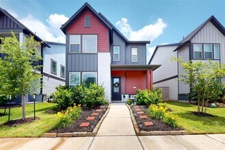 Building Photo - 1542 Park Path Dr