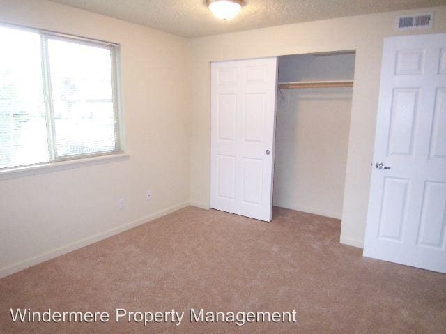 Building Photo - 2 br, 1 bath House - 1935 E Melrose #102