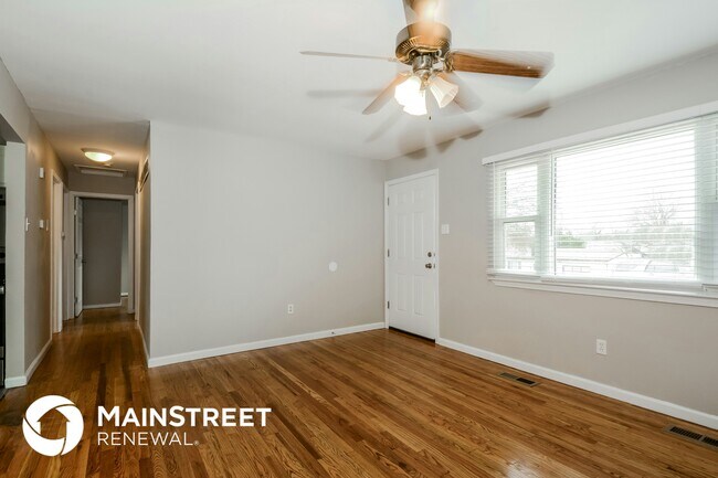 Foto del edificio - 5119 Ville Donna Ln
