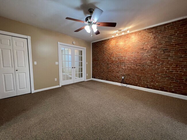 Foto del edificio - 512 Hampshire St