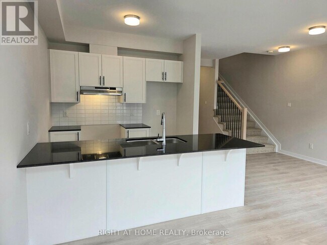 Building Photo - 15 Pumice Pl