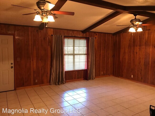 Building Photo - 4 br, 2 bath House - 313 Leonard Hunt Rd