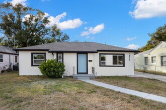 Building Photo - 211 37th St S