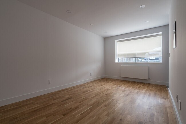 Photo du bâtiment - 1001 O'Connor Dr