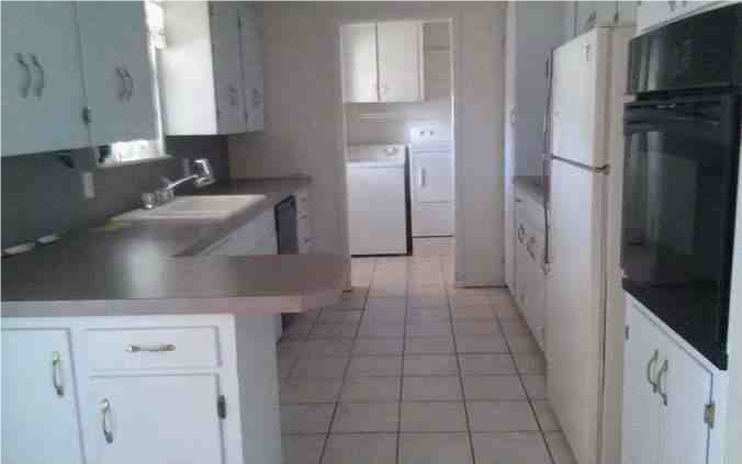 Building Photo - 2458 Campus Ct