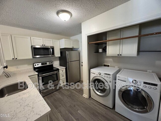 Building Photo - 2811 Ferret Ct