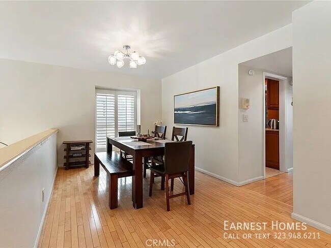Foto del edificio - 15175 Magnolia Blvd