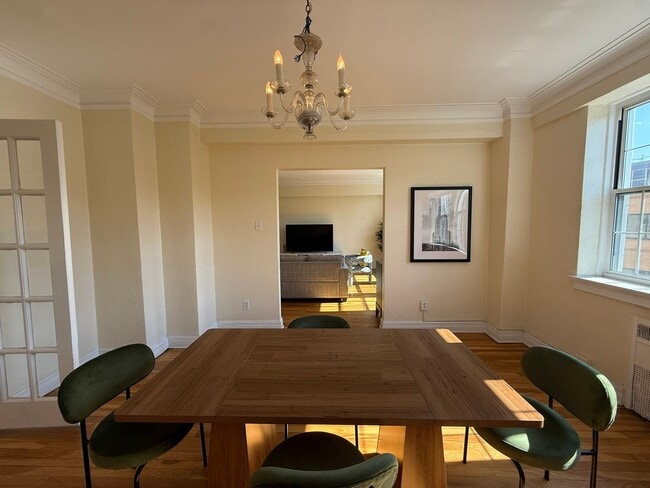 Interior Photo - New King Edward Apartments