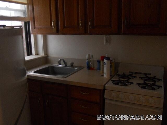 Primary Photo - 28 Westland Ave