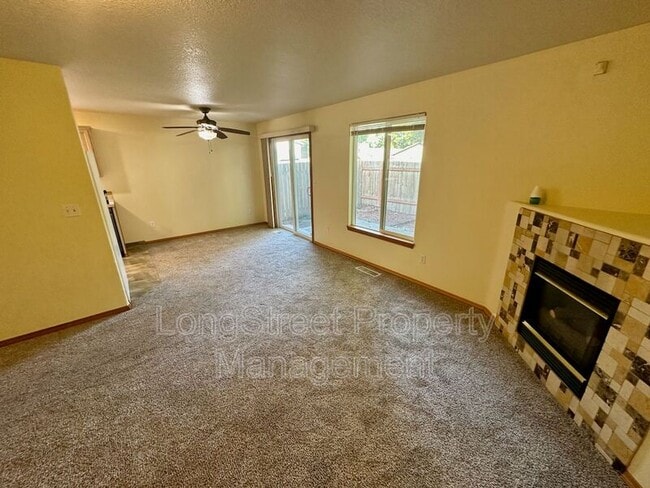 Building Photo - 11018 SW Verde Terrace