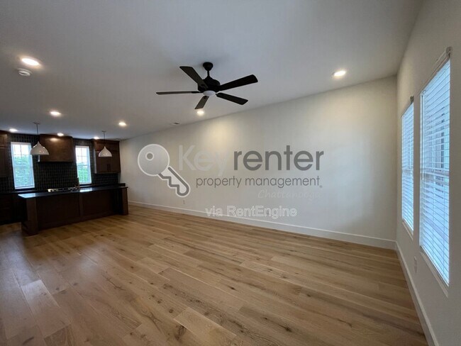 Building Photo - 1064 Amelia Ct