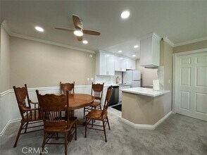 Building Photo - 552 N Bellflower Blvd