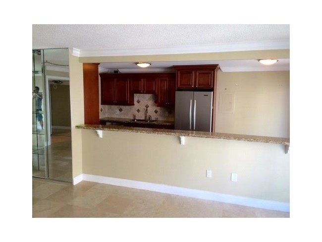 Building Photo - 3410 Galt Ocean Dr