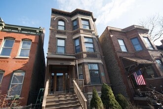 Building Photo - 2025 N Clifton Ave