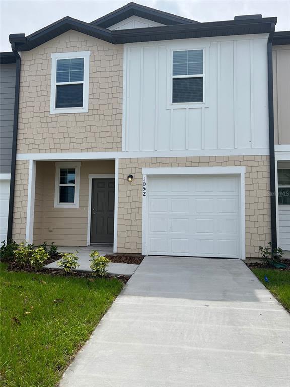 Foto principal - 1052 Appleton St