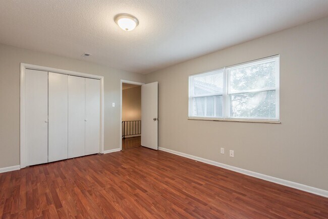 Foto del edificio - 502 Cedartop Ln NW